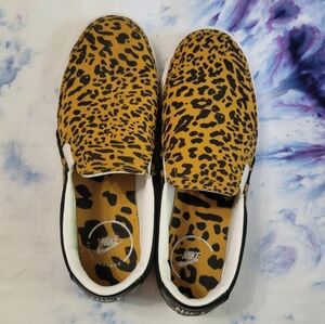 Nike Court Canvas Slip-On